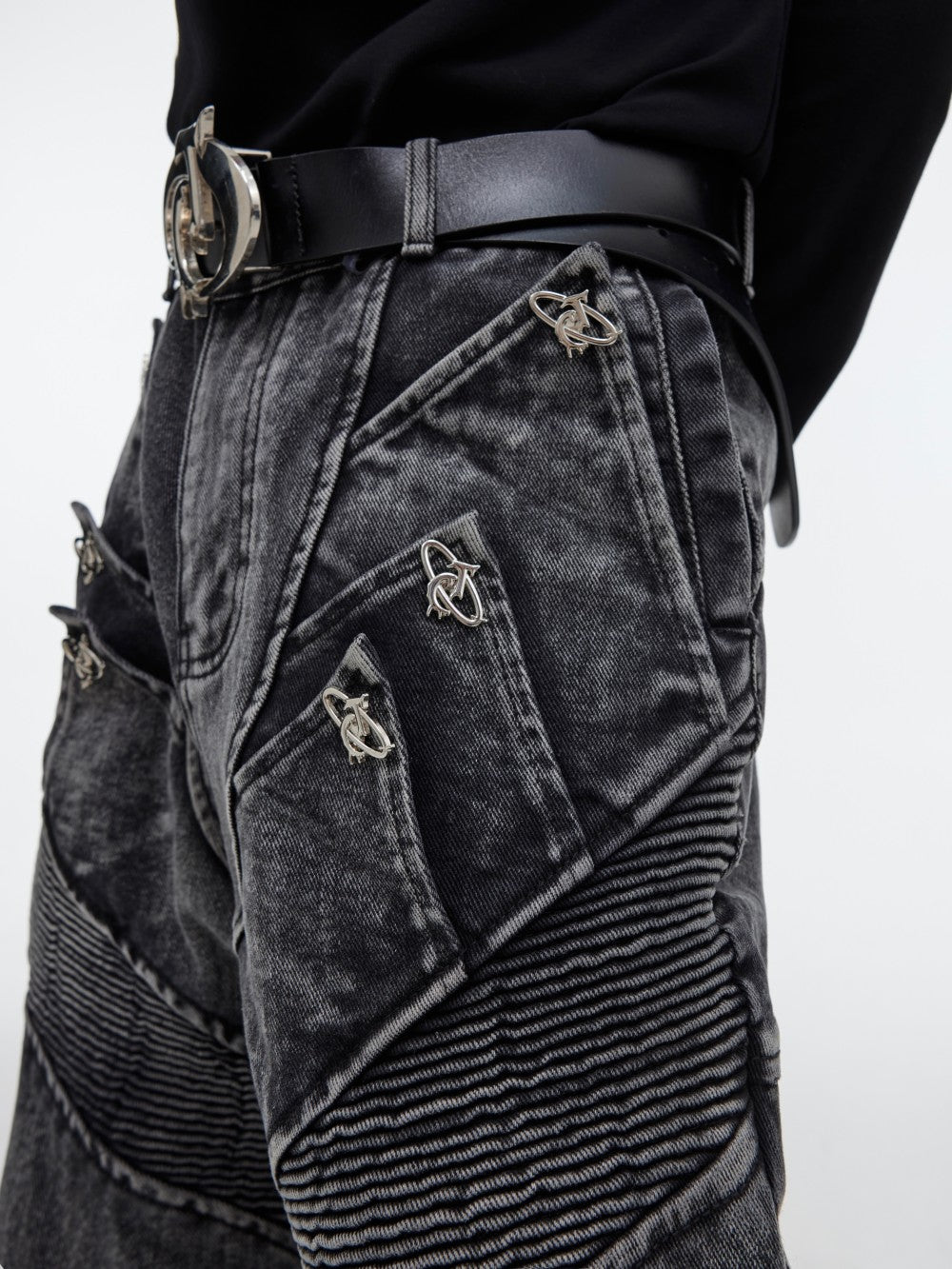 Deconstructing Heavy Jeans